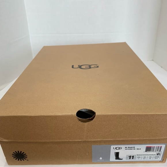 UGG NWT in box Shaye style black patent rain boots size 11 Gorgeous boots - Picture 14 of 14